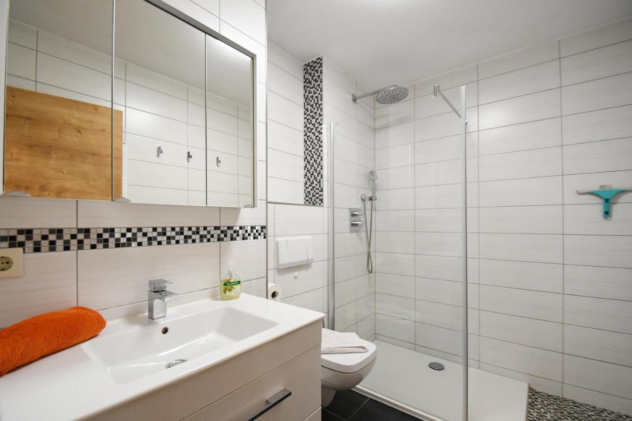 Ferienwohnung Weitblick Mit Logia Lobbe Exterior foto